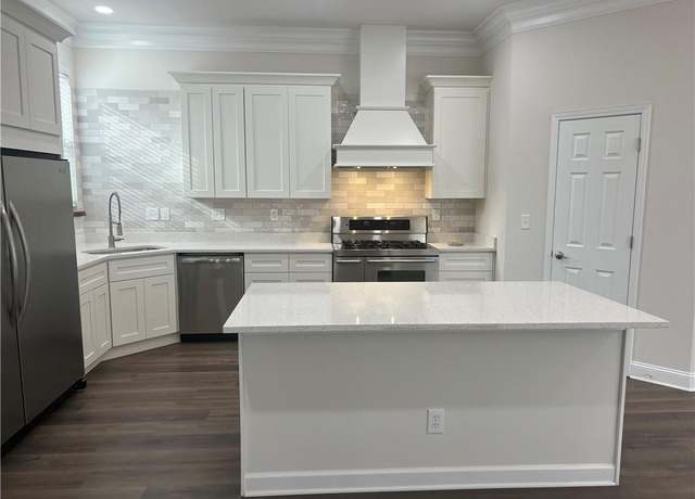 Property at 3215 Concord Cir, Smyrna, GA 30080, 4 beds, 4 baths