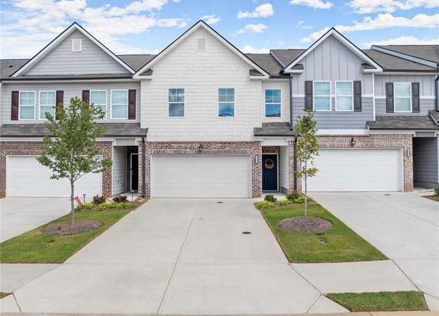 Property at 4565 Bishops Ln, Oakwood, GA 30566, 3 beds, 2.5 baths