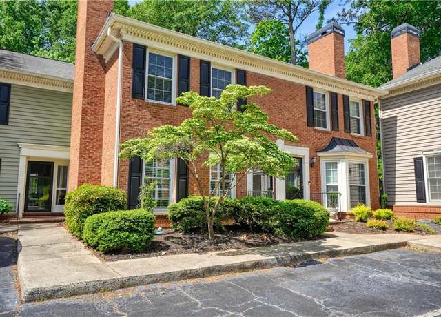 Property at 84 Mount Vernon Cir, Atlanta, GA 30338, 2 beds, 2.5 baths