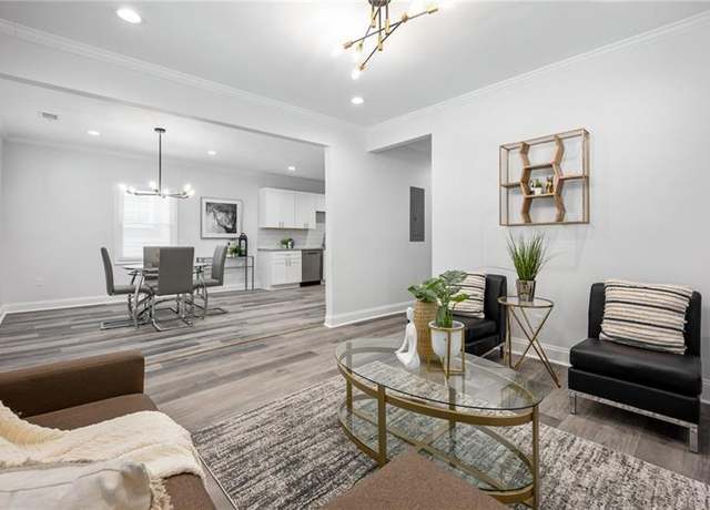 Property at 872 Beryl St SW, Atlanta, GA 30310, 3 beds, 2 baths