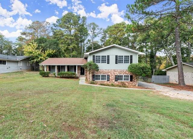 Property at 3591 Lower Roswell Rd, Marietta, GA 30068, 4 beds, 2.5 baths