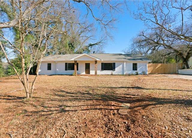 Property at 4 Highland St NE, Rome, GA 30161, 4 beds, 2 baths