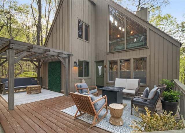 Property at 826 Woodland Trce, Big Canoe, GA 30143, 4 beds, 3 baths