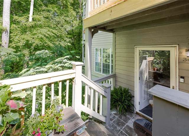 Property at 301 Mill Pond Ct SE, Smyrna, GA 30082, 2 beds, 2 baths