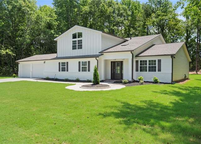 Property at 3729 Meadow Glen Cir, Ellenwood, GA 30294, 5 beds, 3.5 baths
