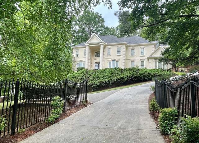 Property at 325 Tradea Tarn, Roswell, GA 30076, 6 beds, 5.5 baths