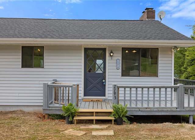 Property at 2793 Hidden Valley Rd, Hiawassee, GA 30546, 4 beds, 2 baths