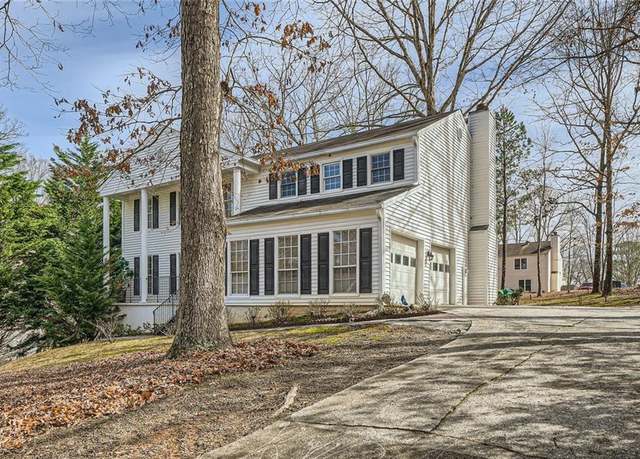 Property at 3867 Peachtree Corners Cir, Peachtree Corners, GA 30092, 4 beds, 2.5 baths