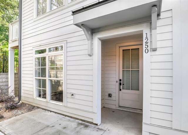 Property at 1250 Oxley Ln NW, Atlanta, GA 30307, 3 beds, 3.5 baths