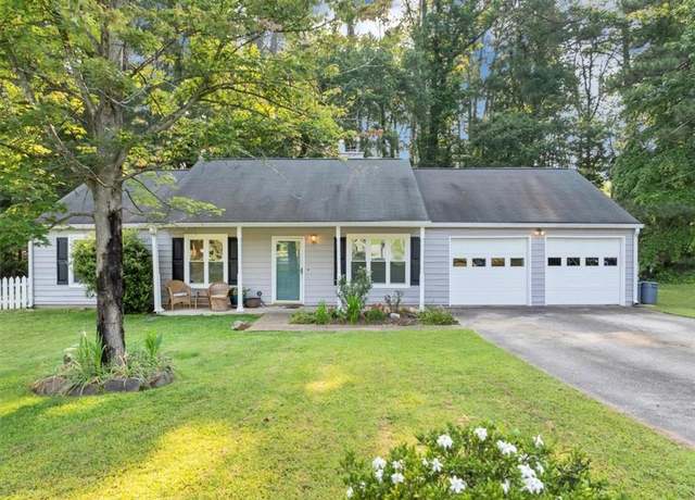 Property at 600 River Bend Cir SW, Smyrna, GA 30082, 3 beds, 2 baths