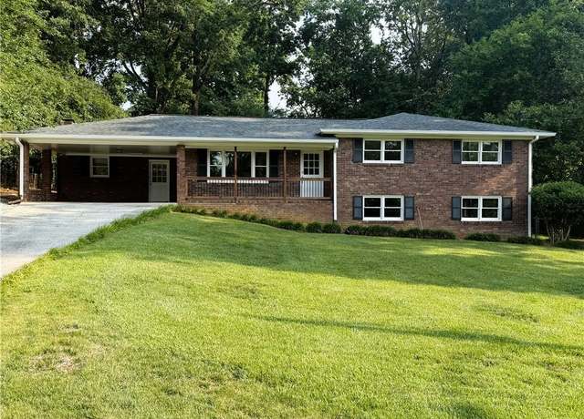 Property at 1850 Donald Dr, Marietta, GA 30062, 3 beds, 2 baths