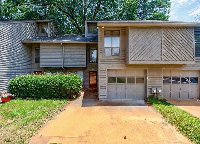 Property at 1002 Creatwood Cir SE, Smyrna, GA 30080, 2 beds, 2 baths