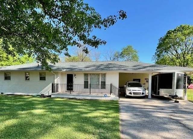 Property at 4 Crestwood Rd, Cartersville, GA 30121, 3 beds, 2 baths