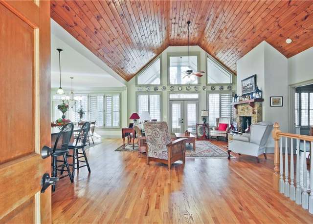 Property at 270 Sleepy Hollow Cir, Jasper, GA 30143, 3 beds, 3 baths
