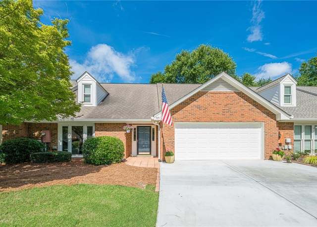 Property at 535 Brickleberry Ln, Roswell, GA 30075, 3 beds, 3.5 baths