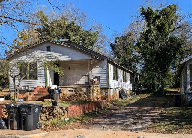 Property at 1409 Maple Ave SW, Rome, GA 30161, 3 beds, 1 bath