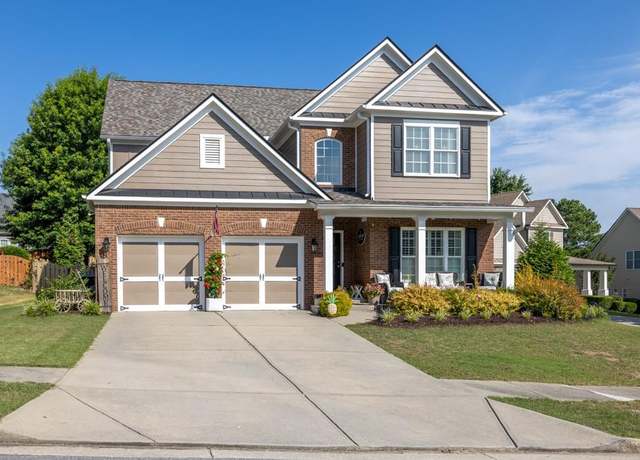 Property at 7891 Brass Lantern Dr, Flowery Branch, GA 30542, 3 beds, 2.5 baths