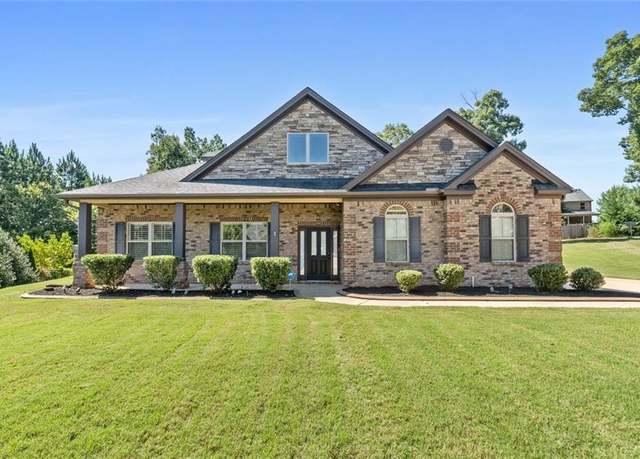 Property at 2200 Golden Eagle Dr, Locust Grove, GA 30248, 4 beds, 3.5 baths