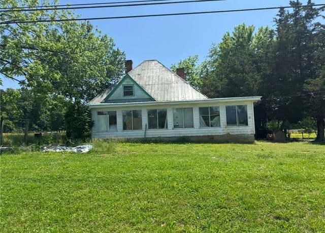 Property at 391 Rudy York Rd NW, Cartersville, GA 30121, 3 beds, 1 bath