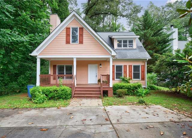 Property at 3135 Washington Rd, Atlanta, GA 30344, 3 beds, 2.5 baths