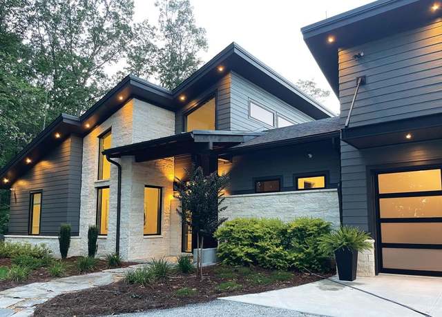 Property at 377 Charmont Dr, Tiger, GA 30576, 6 beds, 4.5 baths