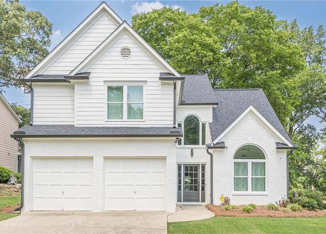 Property at 86 Whitlock Sq SW, Marietta, GA 30064, 3 beds, 2.5 baths