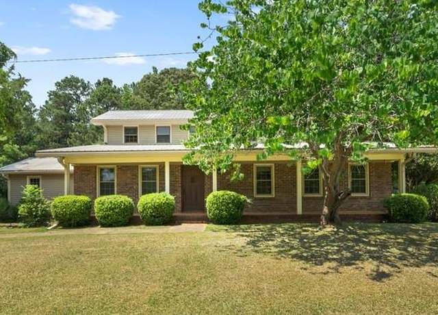 Property at 267 Ellistown Rd, Jackson, GA 30233, 4 beds, 2 baths