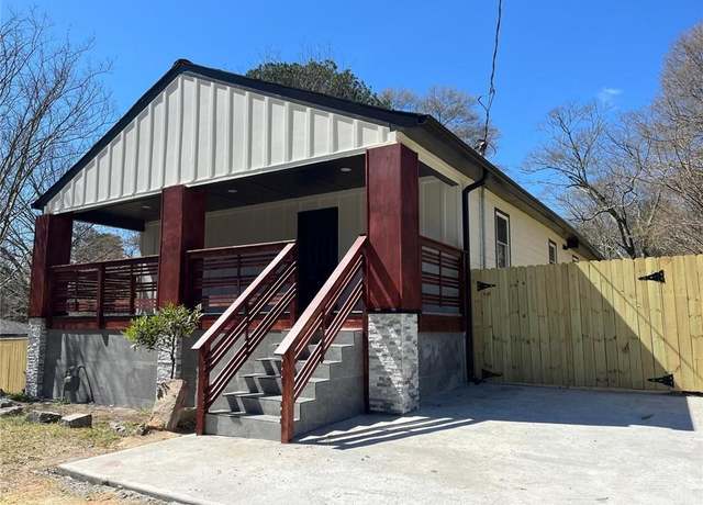 Property at 624 S Grand Ave NW, Atlanta, GA 30318, 4 beds, 3 baths