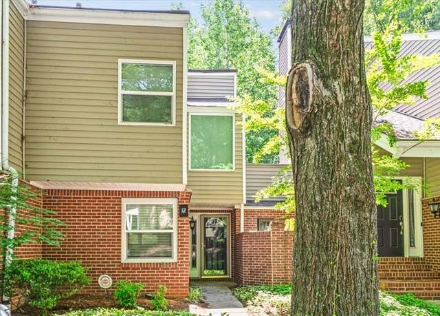 Property at 12 Dunwoody Springs Dr #12, Atlanta, GA 30328, 3 beds, 2 baths
