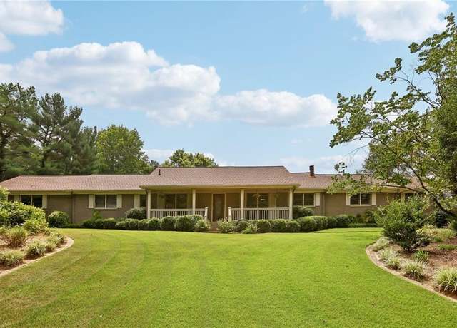 Property at 202 Heights Pl, Canton, GA 30114, 5 beds, 3.5 baths