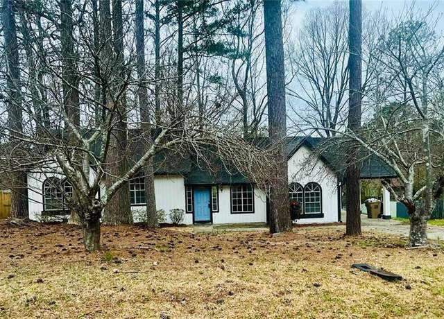 Property at 309 Peachtree Dr, Riverdale, GA 30274, 3 beds, 2 baths