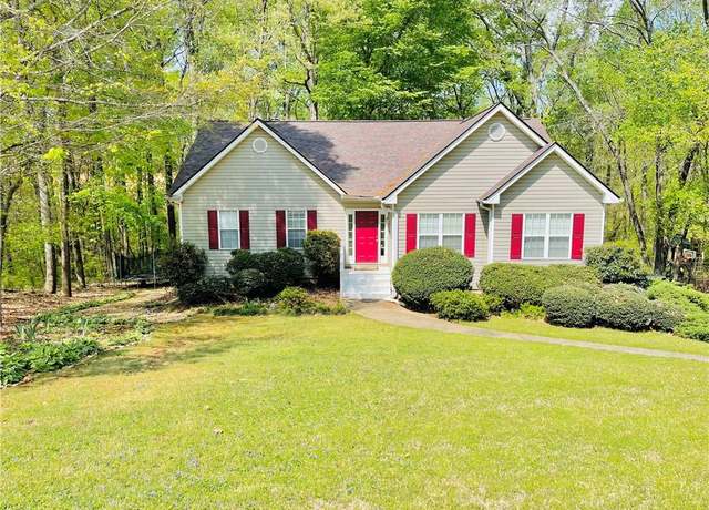Property at 6330 Countryland Dr, Dawsonville, GA 30534, 4 beds, 3 baths