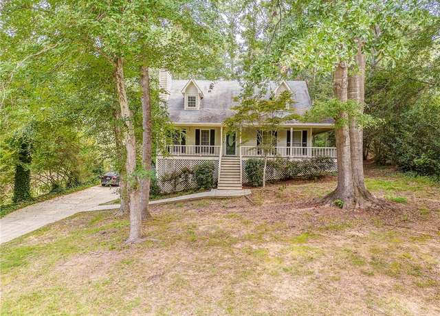 Property at 58 Regent Ct, Douglasville, GA 30134, 3 beds, 2 baths