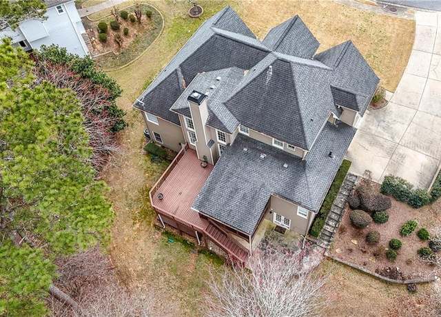 Property at 925 Sentry Ridge Xing, Suwanee, GA 30024, 6 beds, 5 baths