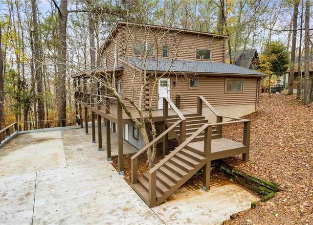 Property at 155 Indian Bend Dr, Lagrange, GA 30240, 5 beds, 3 baths