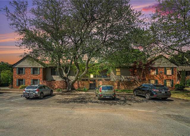 Property at 3105 Colonial Way Unit F, Atlanta, GA 30341, 2 beds, 1.5 baths