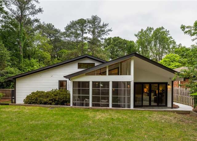 Property at 3063 Leafwood Dr, Decatur, GA 30033, 4 beds, 3 baths