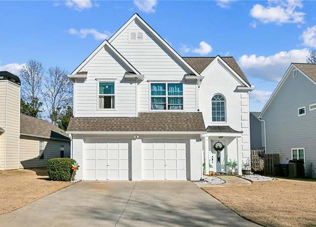 Property at 1240 Birchwood Ln, Roswell, GA 30076, 3 beds, 2.5 baths