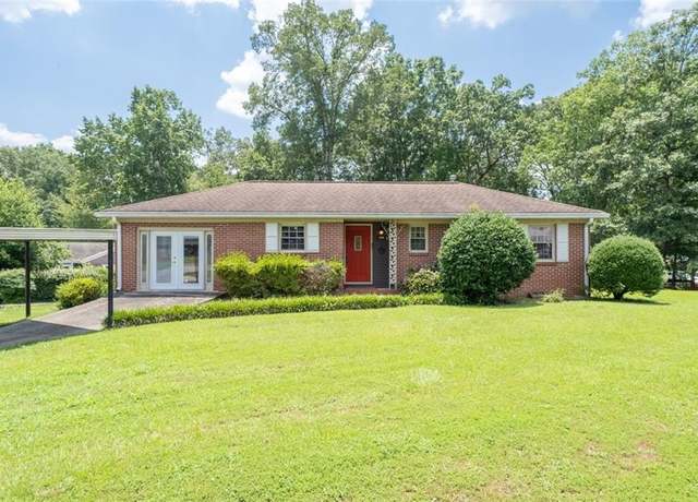 Property at 2880 Sherwood Rd SE, Smyrna, GA 30082, 3 beds, 2 baths