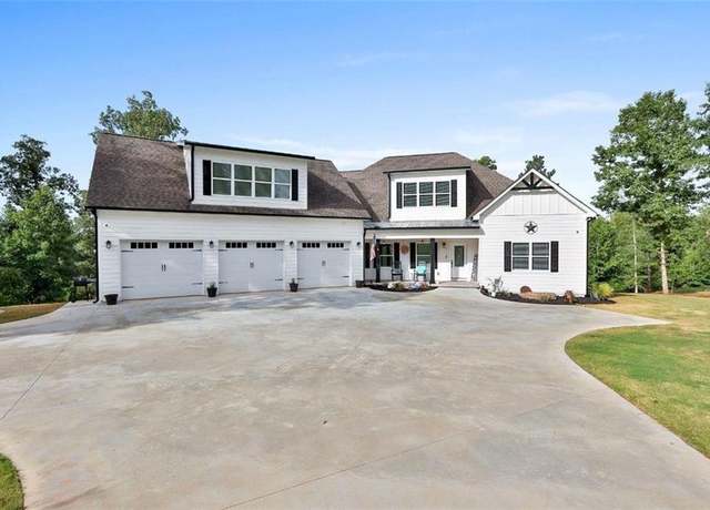 Property at 215 Walden Pond Trl, Senoia, GA 30276, 6 beds, 5.5 baths
