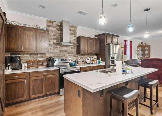 Property at 7070 State Hwy 35, Gaylesville, AL 35297, 3 beds, 2 baths