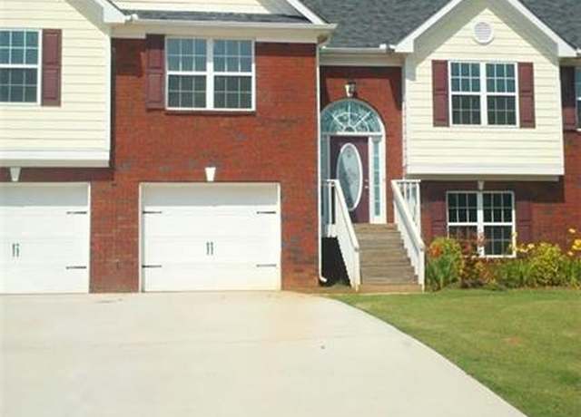 Property at 70 Feldspar Dr, Jefferson, GA 30549, 3 beds, 2 baths