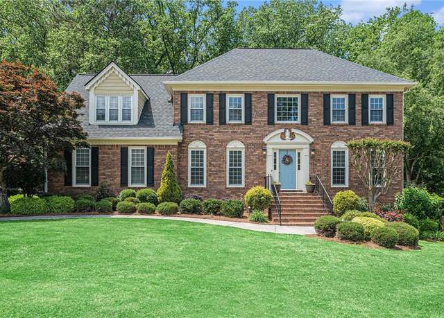 Property at 751 Yorkshire Pl SW, Lilburn, GA 30047, 5 beds, 3.5 baths