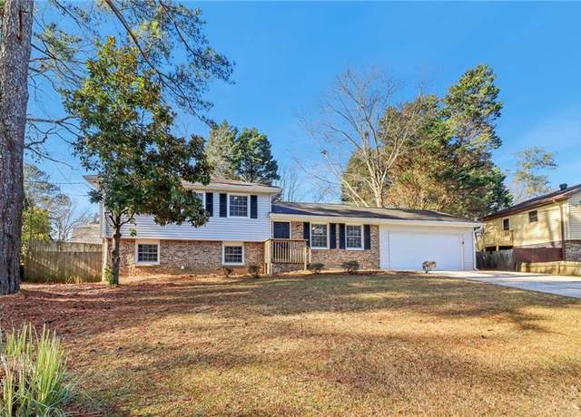 Property at 6071 Cristie Dr, Ellenwood, GA 30294, 3 beds, 1.5 baths
