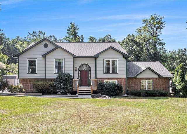 Property at 3490 Park Dr, Snellville, GA 30039, 4 beds, 4 baths