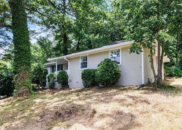 Property at 2918 Santa Monica Dr, Decatur, GA 30032, 3 beds, 2.5 baths