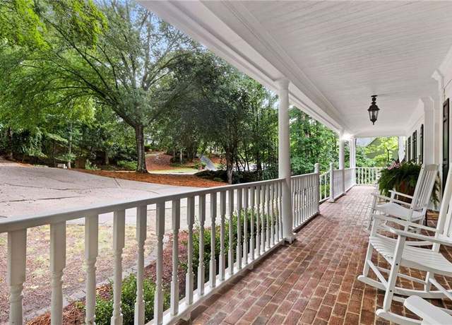 Property at 3728 Beaver Creek Rd, Gainesville, GA 30506, 4 beds, 3 baths