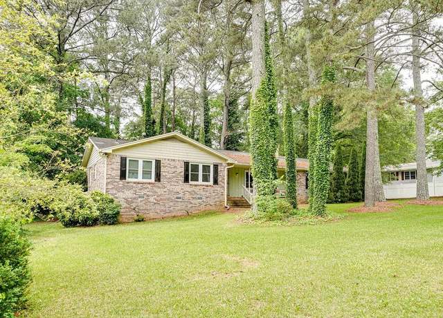 Property at 2621 Manor Pl, Ellenwood, GA 30294, 3 beds, 2 baths
