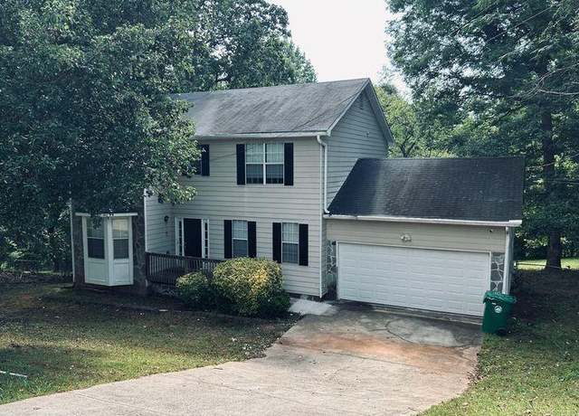 Property at 3968 Old Lantern Dr, Lithonia, GA 30038, 4 beds, 2.5 baths