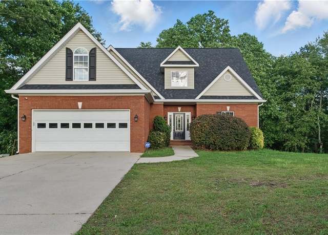 Property at 4392 Mount Vernon Rd, Gainesville, GA 30506, 4 beds, 3.5 baths